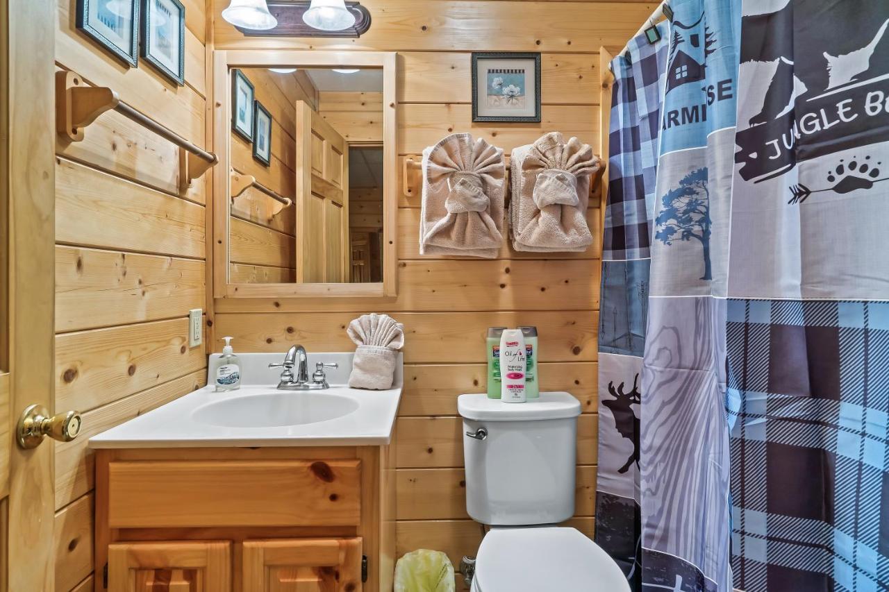 Ferienhaus Cozy Log Cabin!! In Heart Of Pf & Close To The Smokies