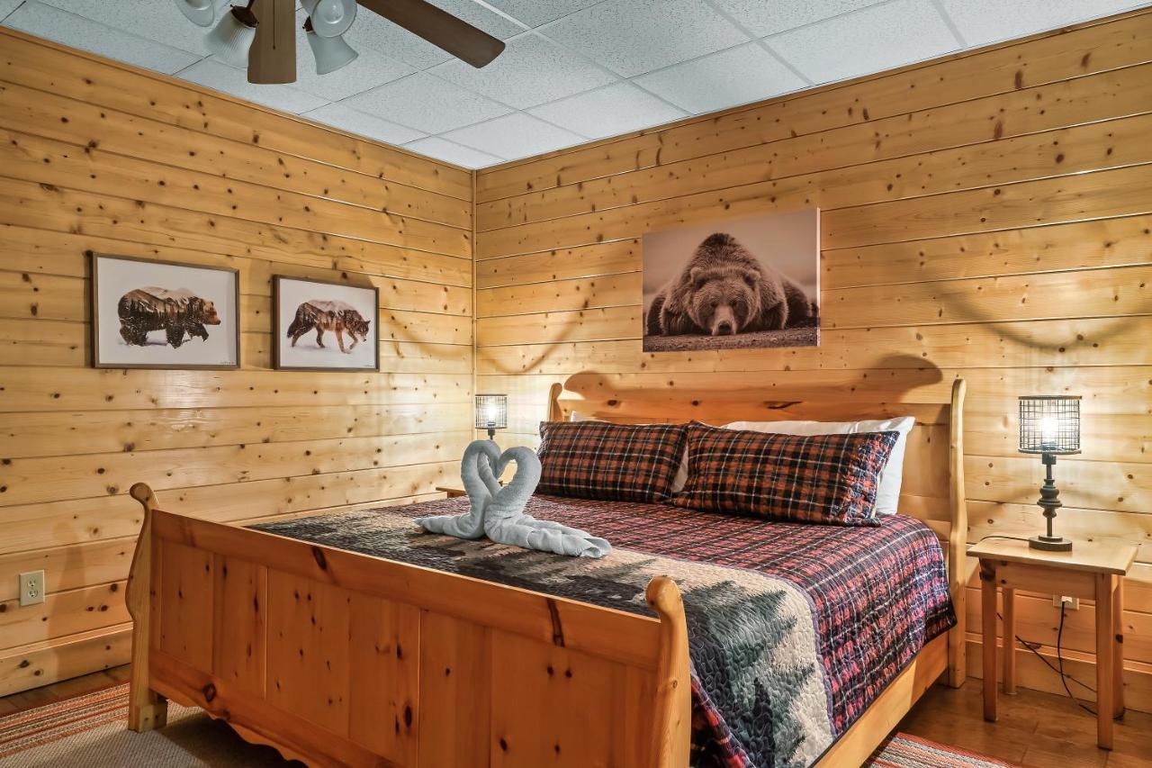 Ferienhaus Cozy Log Cabin!! In Heart Of Pf & Close To The Smokies Pigeon Forge