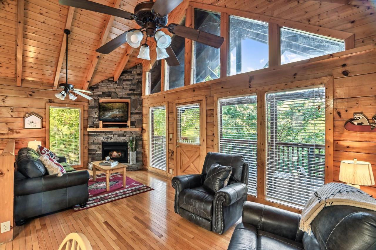 Ferienhaus Cozy Log Cabin!! In Heart Of Pf & Close To The Smokies