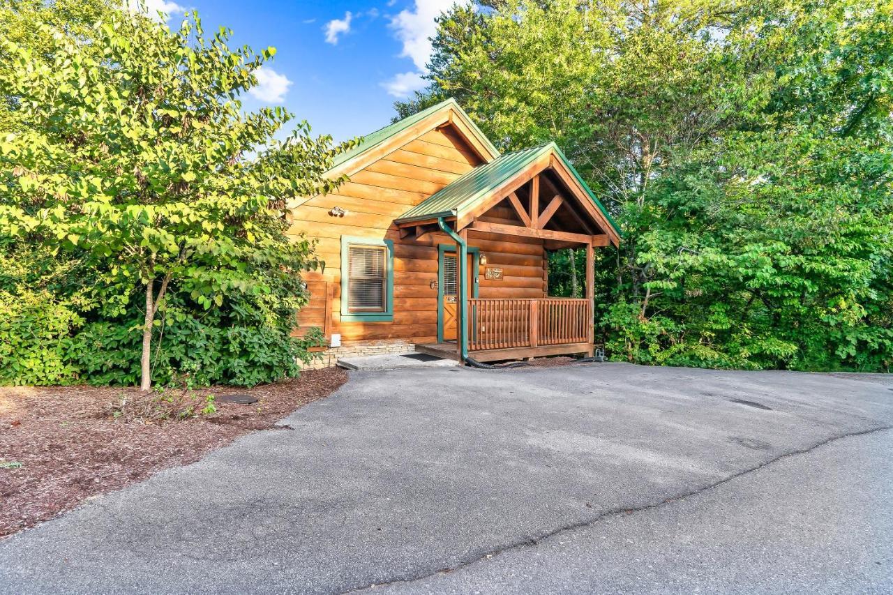 Ferienhaus Cozy Log Cabin!! In Heart Of Pf & Close To The Smokies